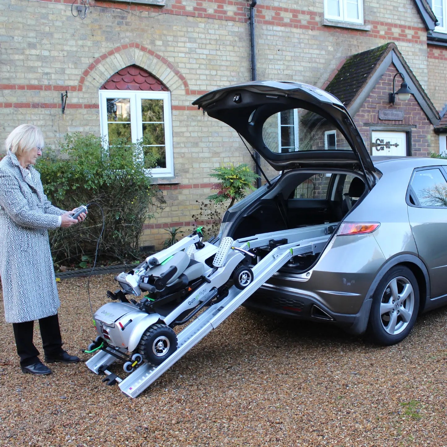 ComfyGo Quingo Flyte – Compact, Foldable Mobility Scooter with Self Loading Ramp